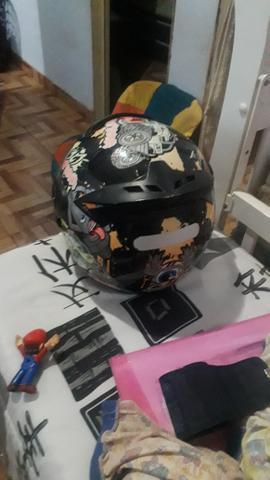 Top capacete