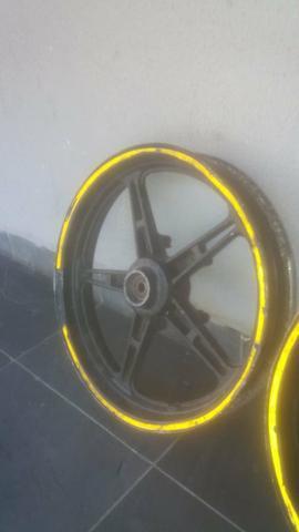 Vendo roda de cb300