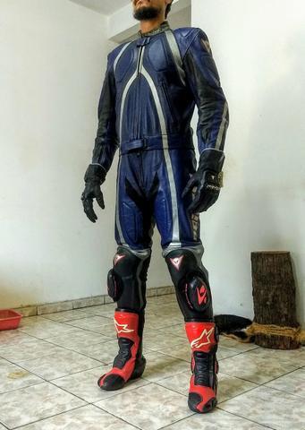 Macacão Dainese + bota Alpinestars + luva Dainese