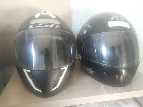 2 Capacetes de moto