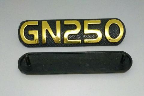 Emblema Gn 250 Tampa Lateral Intruder 250 (par)