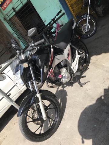 Vendo moto titan 160. 8.000 - 2016