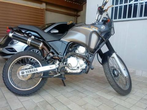 Moto Yamara Tenere 250, ano 2014/2015 - 2015