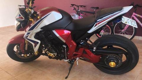 Moto Honda CB1000R - 2015