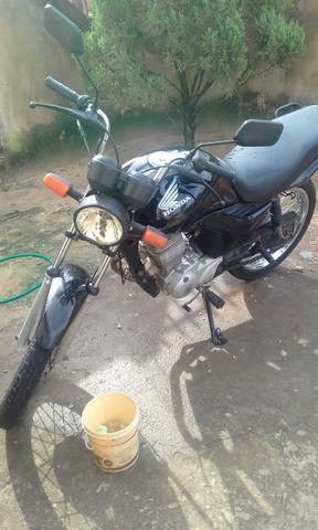 Fan 125 bem conservada - 2010