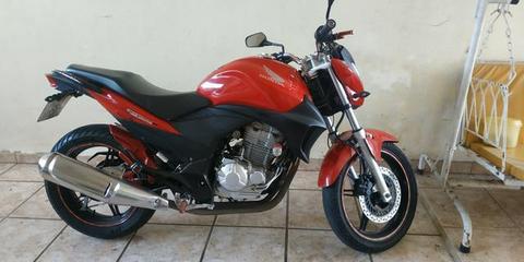 Vendo CB 300R - 2011