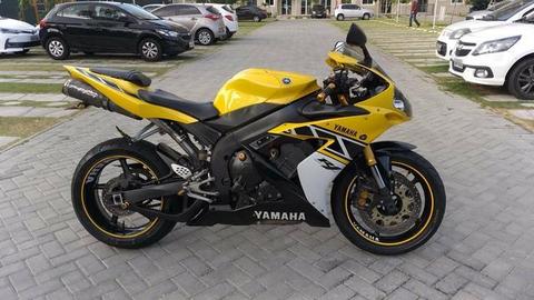 R 1 Yamaha ano 2005 estado de zero - 2005