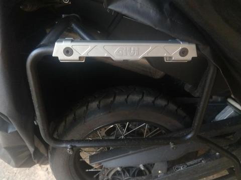 Suporte Lateral Givi Outback BMW F800GS