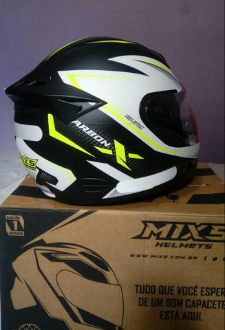 Liquidação! Capacete Moto Mixs Storm Carbon Conforto e Segurança na Pilotagem