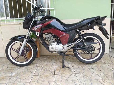 Vendo cg 150 super conservada - 2014