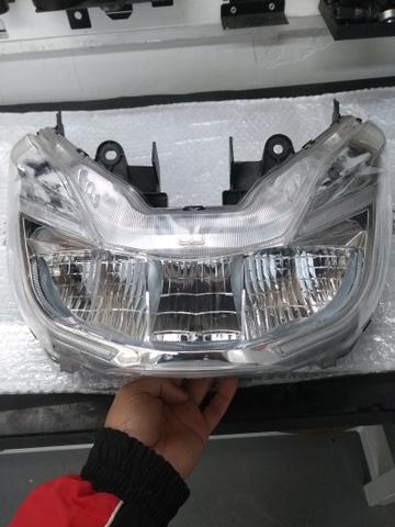 Farol PCX 150 LED ano 2016 até 2018
