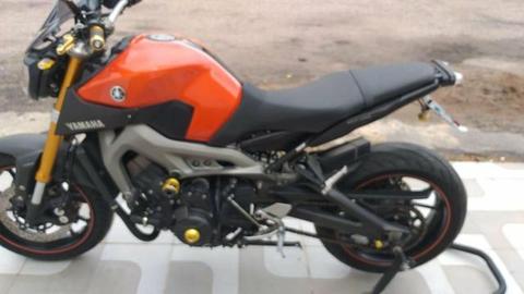 MT-09 extra ,00 - 2015