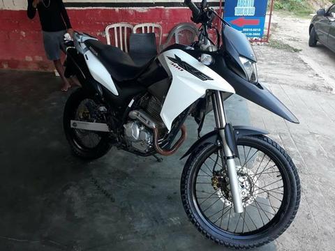 Vendo XRE 2016 semi nova 28.000 km - 2016