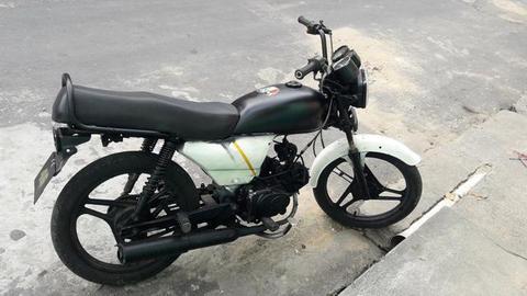 Vendo moto Hunter, Motor de Biz não bater,não fumaça - 2004