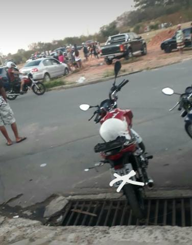 Vendo escapamento e paralama 160