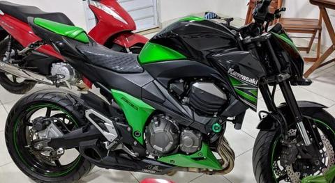 Moto Kawasaki 800 cc - 2017