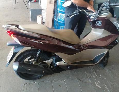 Vendo ou troco pcx - 2018