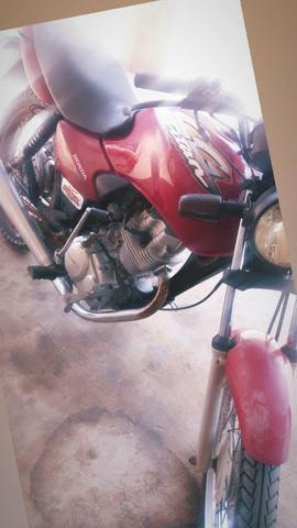 Vendo. pra interior moto de leilão. - 2002