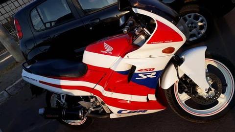 Moto Honda CBR450 - 1991