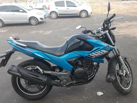 Fazer 250cc - 2015