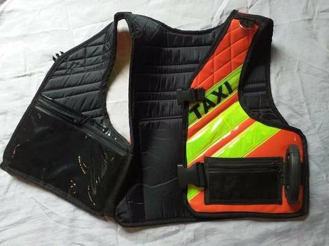 Vendo colete moto táxi 170$ reais ou negócio por algo do meu interesse