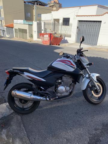 Cb 300 2012 - 2012