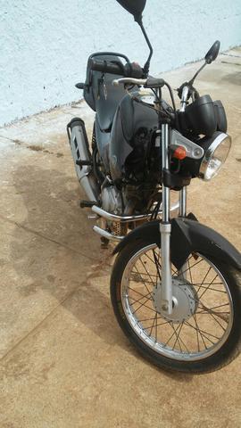 Moto Yamaha 125 facto - 2010