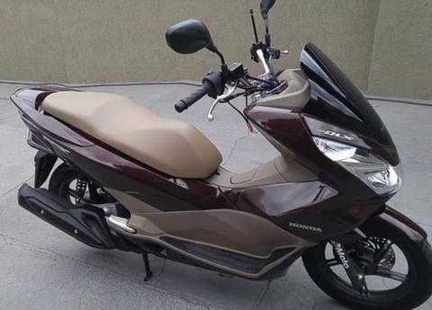 Honda PCX 2017/2017 Quitada é selada até 2020 a pcx tá impecável - 2017