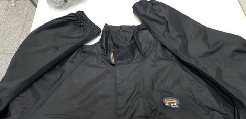 Capa de chuva California Racing Nylon Preto - GG (XL) - Só dinheiro