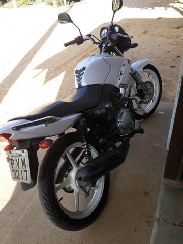 Vendo ou troco factor 125 - 2015