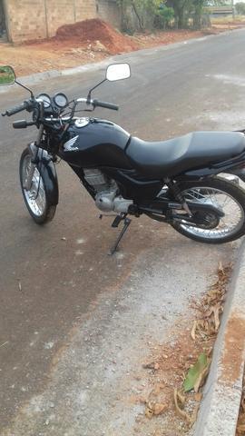 Fan 125 atrasada placa original tem recibo e verdinho - 2009