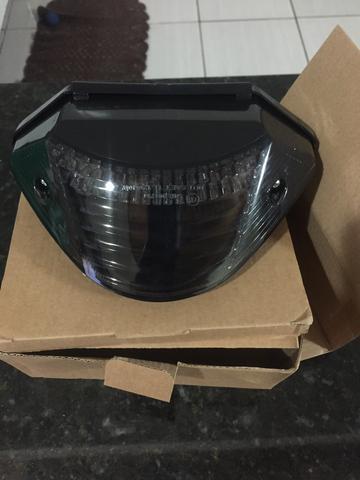 Vendo lanterna led nova sem uso pra hornet 2005 a 2007 carburada