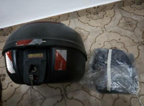Bauleto givi moto com churrasqueira + galocha