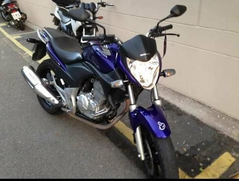 Cb 300r 2010/2011 cor azul 49.000 km - 2011