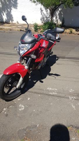 CB300 R 2014 *conservada - 2014