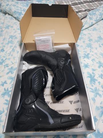 Bota moto dainese