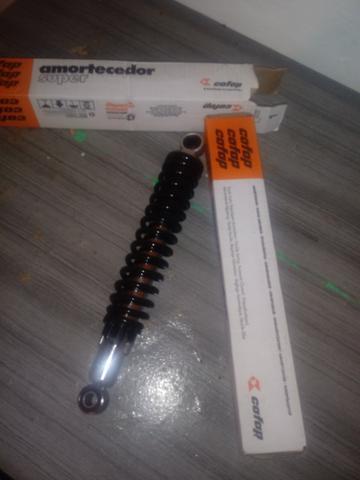 Precisa de amortecedor traseiro de titan cg125c eu vendo um par