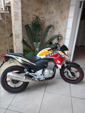 CB300R edição limitada 14/14 - 2014