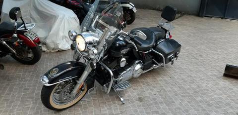 Moto Harley Davidson Road King - 2011