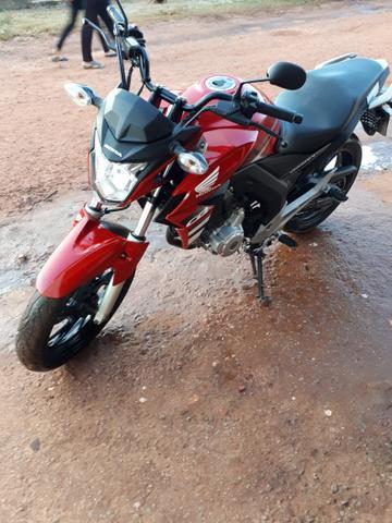 Vendo essa cb twister 250 ono 17/17 - 2017