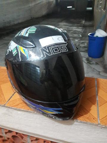 Capacete