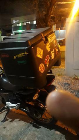 Vendo caixinha de 80 litro