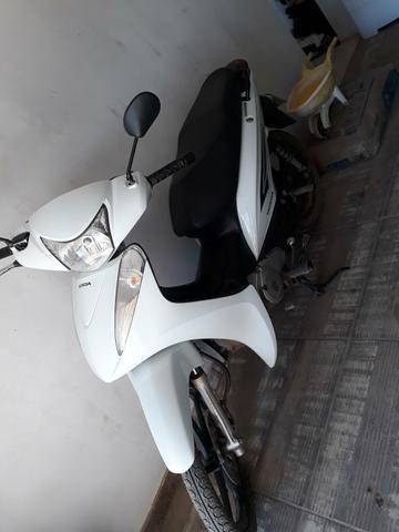 Vendo biz branca 125 Flex one Completa ano.2014 - 2014