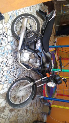 125 ano 2008 sem nada para fazer pegar e andar ,está no meu nome recibo em branco - 2008