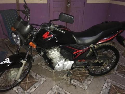 Vende-se está moto - 2013