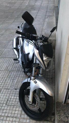 CB 300 Bem Cuidada - 2012