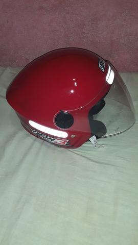 Vende -se capecete semi novo de marca: new liberty 3