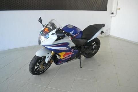 Honda Cbr F 600 Com 33 Mil Km - 2013