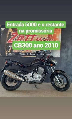 Vendo CB300 ano 2010 - 2010