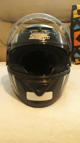 Capacete Moto Edição Limitada Excelente Estado pouco uso numero 58